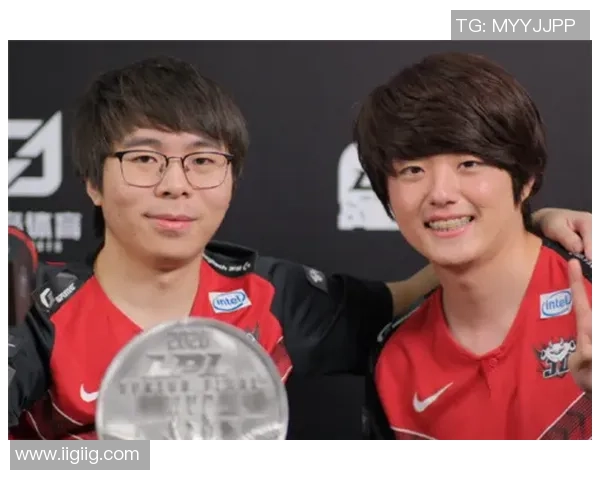 全明星赛精彩回顾:V5战队展现强大实力与团队默契 全明星赛精彩回顾:V5战队展现强大实力与团队默契